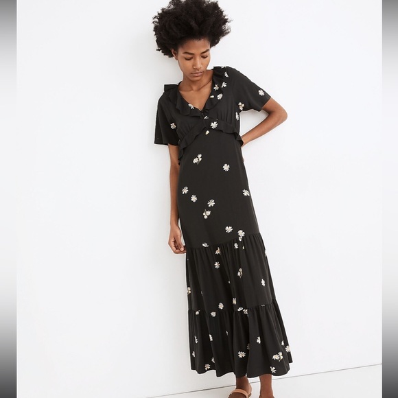 Madewell Dresses & Skirts - Madewell Ruffled Tiered Maxi Dress in Lazy Daisies